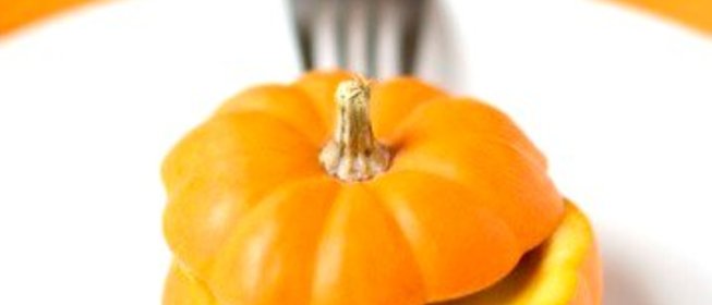 Сырное фондю в тыкве