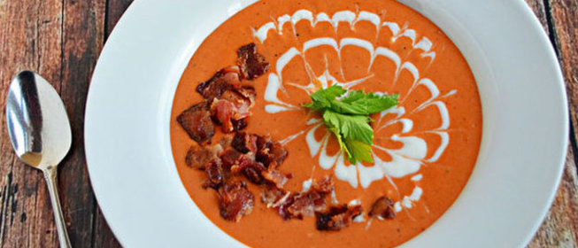 Суп из фасоли, томатов и шалфея с тостами