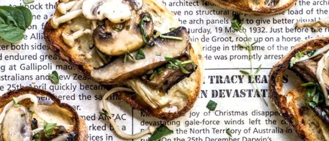 Брускетта с грибами и сыром бри