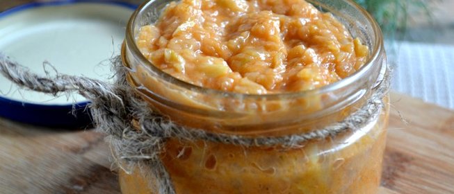 Кабачковая икра с майонезом и мивиной