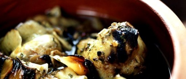 Жареные артишоки в соусе