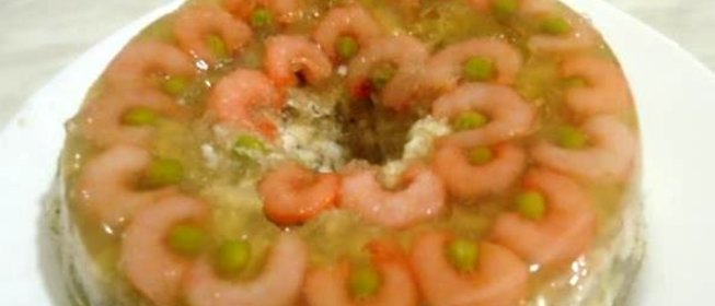 Заливное из рыбы и креветок