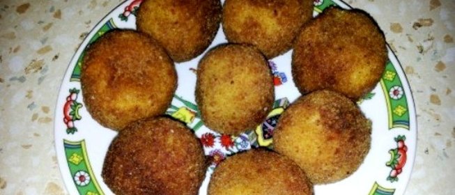 Картофельные шарики во фритюре