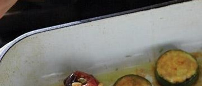 Цуккини с жареными помидорами