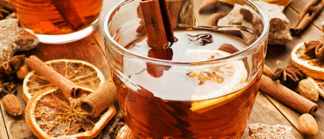 Апельсиновый чай с имбирем и корицей