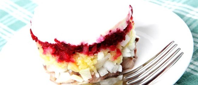 Сельдь под шубой с яблоками