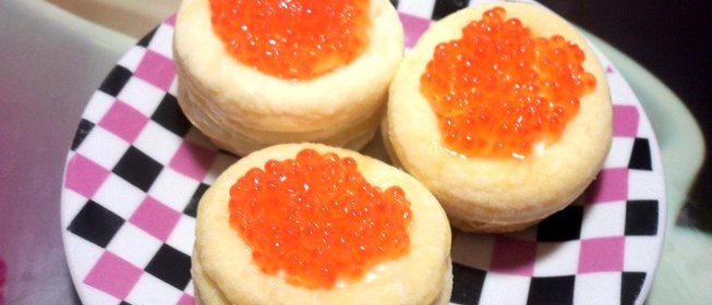 Волованы с красной икрой