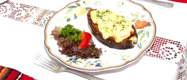 Баклажаны с грибами под соусом бешамель