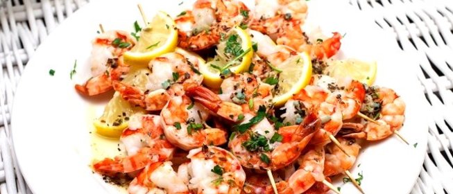 Закуска к красному полусладкому вину