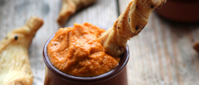 Тартинад с морковью и вялеными томатами