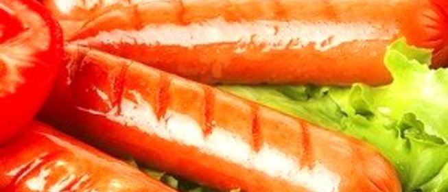 Сосиски с помидорами
