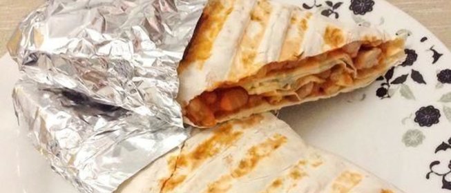 Буррито со свининой и фасолью