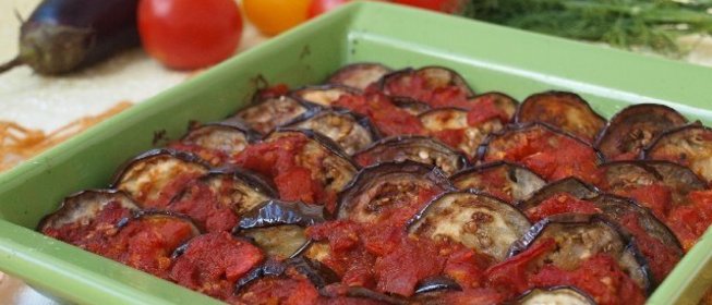 Баклажаны в томатно-коричном соусе