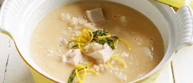 Греческий куриный суп с лимоном