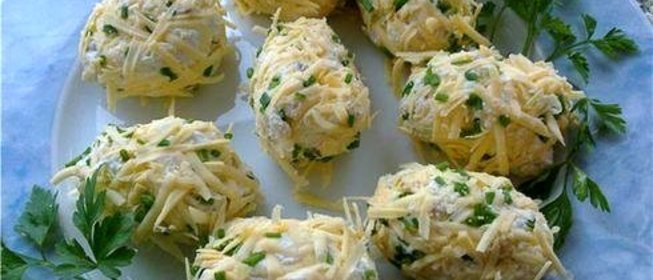 Закуска из курицы с черносливом «Рафаэло куриное»