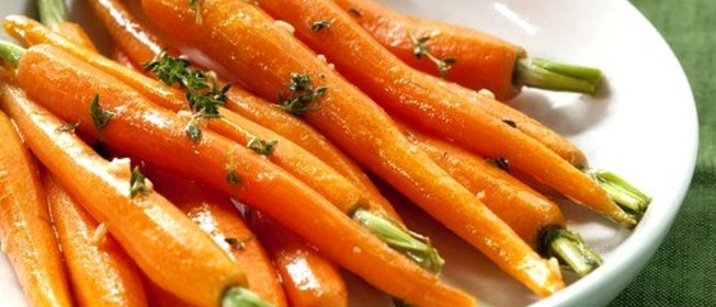 Жареная морковь с тимьяном и оливковым маслом