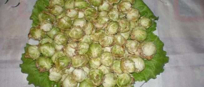 Закуска из куриной печени и брюссельской капусты