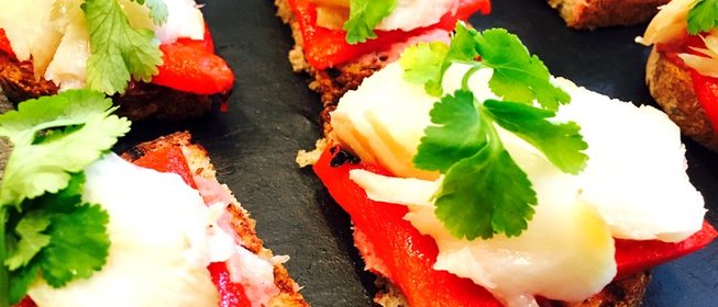 Тапас с копченным палтусом