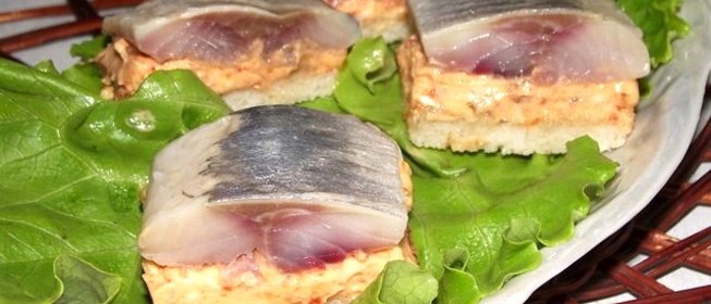 Канапе с селедкой