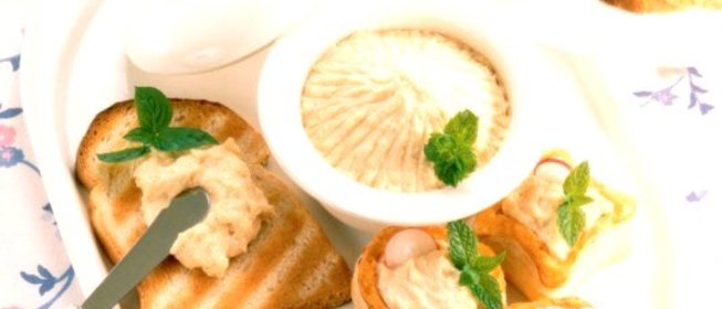 Кростини с тунцом