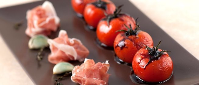 Бакинские томаты конфи с прошутто