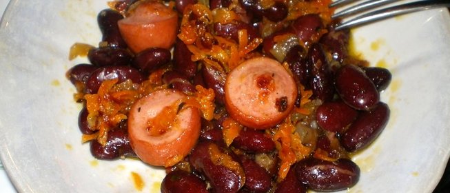 Сосиски с фасолью