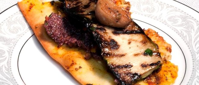 Оливковая закуска на лаваше