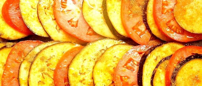 Баклажаны жареные с помидорами