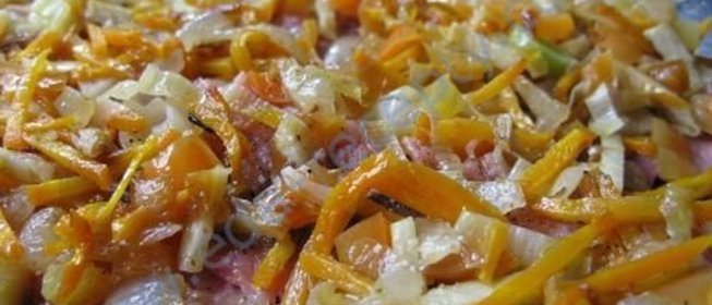 Горбуша с овощами в духовке