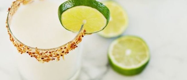 Коктейль Маргарита с корицей