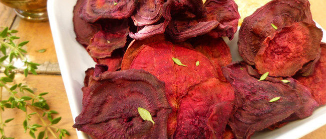 Свекольные чипсы