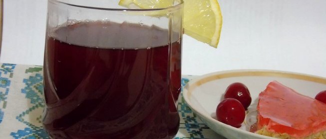 Компот с кизилом вишней и шелковицей