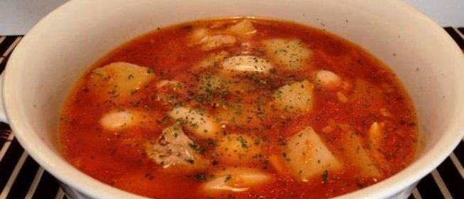 Куриный суп с белой фасолью