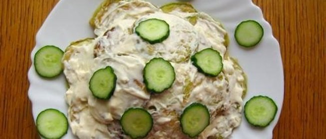 Кабачки под майонезом