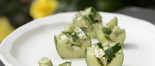 Закуска с огурцами и фетой