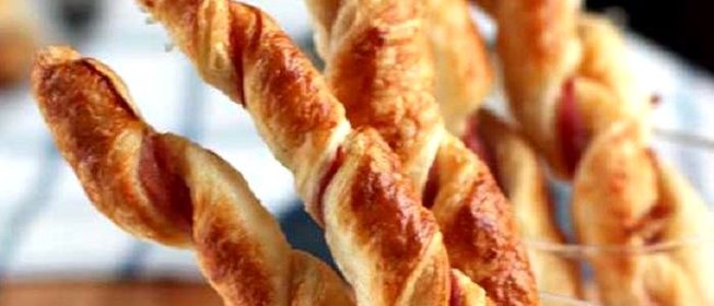 Слоеные палочки с ветчиной