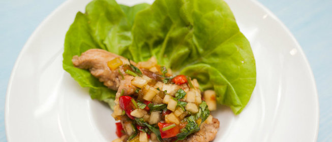 Сатэ из куриного филе с сальсой