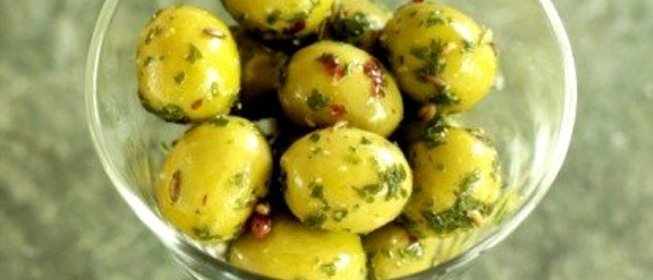 Перепелиные яйца с солью и специями