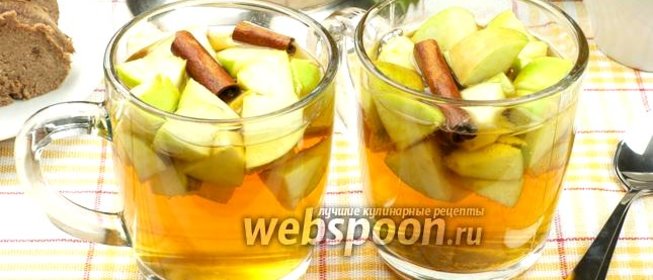 Чай с яблоками и корицей