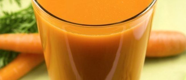 Капустно-морковный сок с имбирем