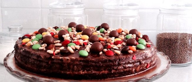 Бисквит с вареньем