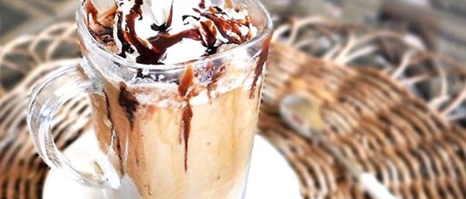 Холодный кофейный напиток фраппучино (Frappuccino)