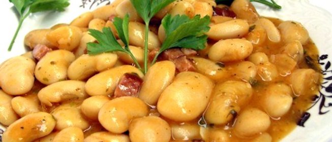 Фасоль с красным вином