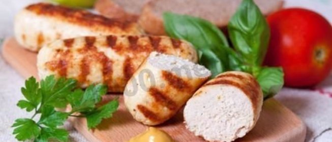 Куриные сосиски домашние в пищевой пленке