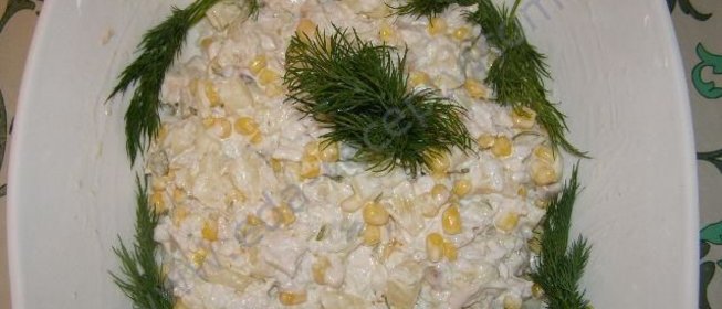 Салат из филе курицы, ананаса, кукурузы и риса