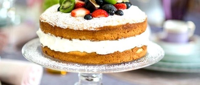 Бисквитный торт с кремом