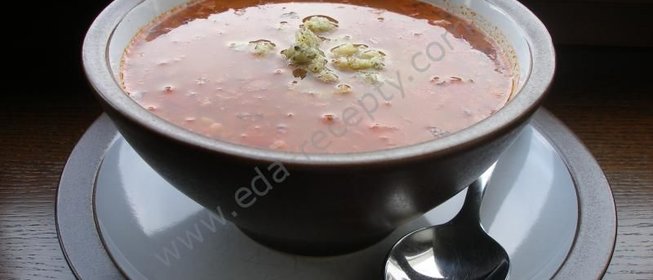 Суп гречневый с томатами