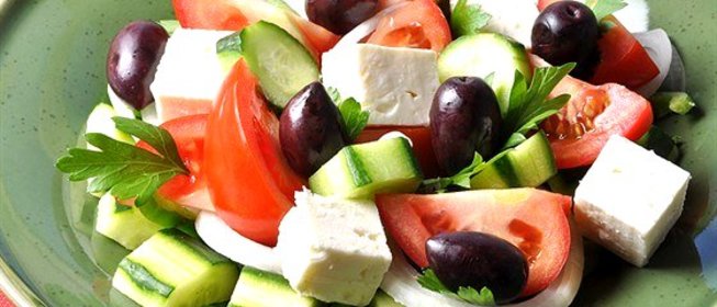 Классический греческий салат (Horiatiki)