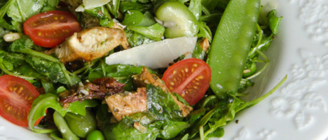 Итальянский зеленый салат с курицей