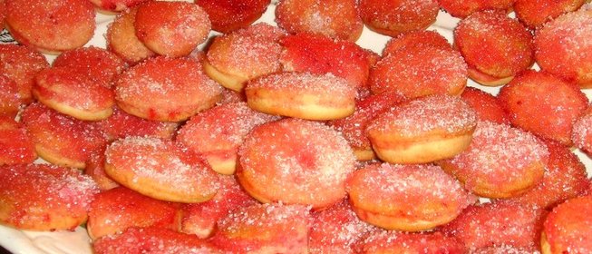 Сметанное печенье в клюквенной глазури